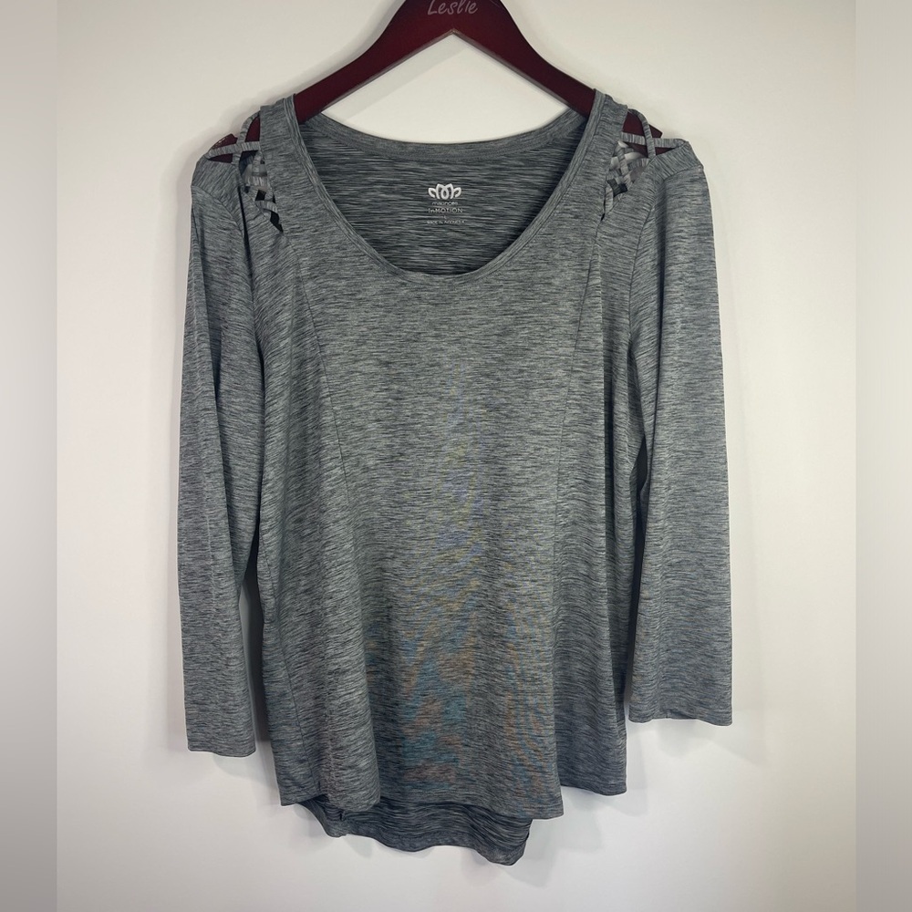 Maurice’s in motion athletic‎ long sleeve shirt